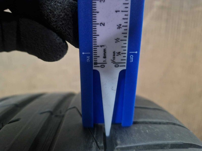 2 Hankook R17 225/50
летни гуми
DOT4322