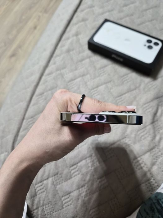 Продам iPhone 13 Pro Max