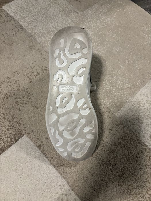 Alexander McQueen 40