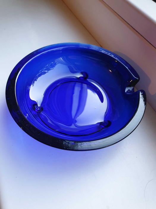 Чисто нови 2 пепелника