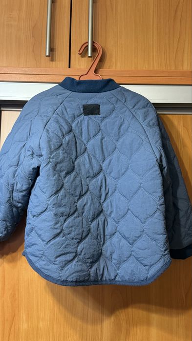 Продам бомбер Zara