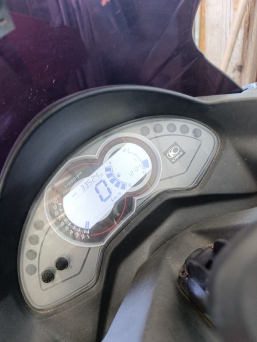 Vând kymco k-xct
