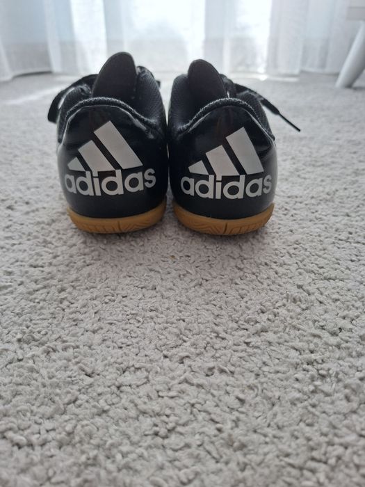 Футболни обувки Adidas
