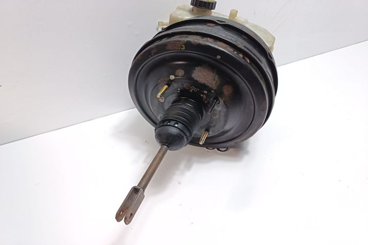 Tulumba frana cu pompa A0014300308 Mercedes-Benz Sprinter prima gener