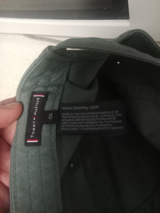Продам оригинальную кепку tommy Hifiger