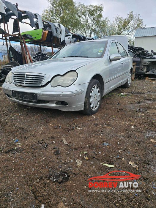 Mercedes / C200 бензин /  W203 / седан ***Само на части***