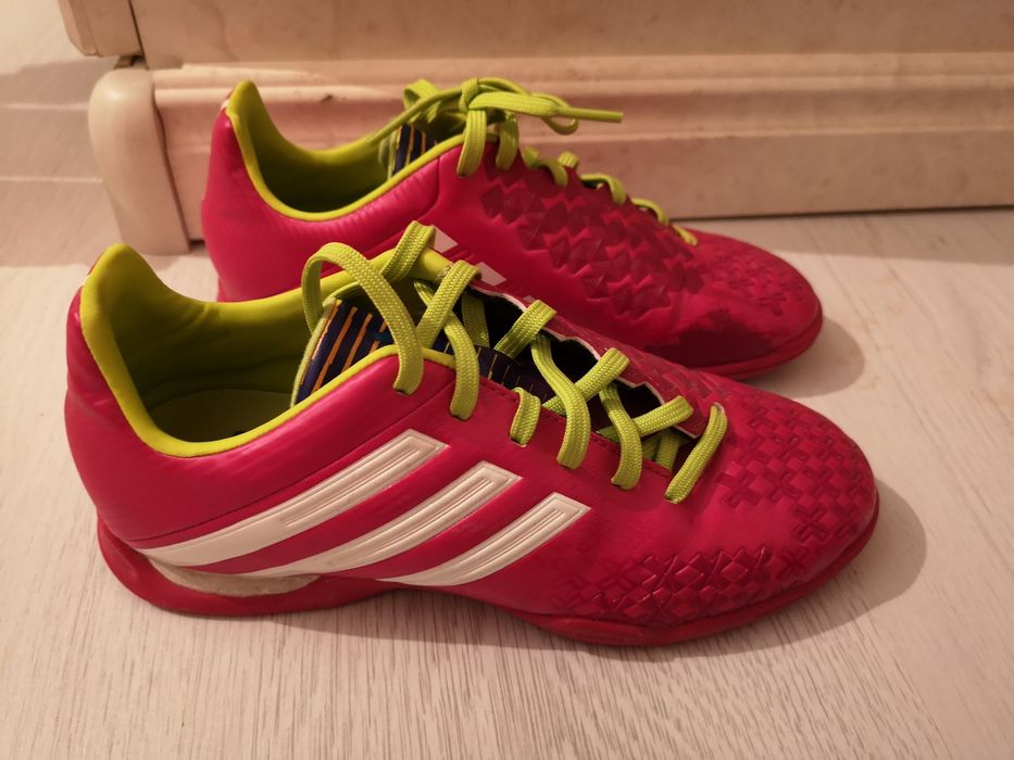 Обувь туфли кроссовки