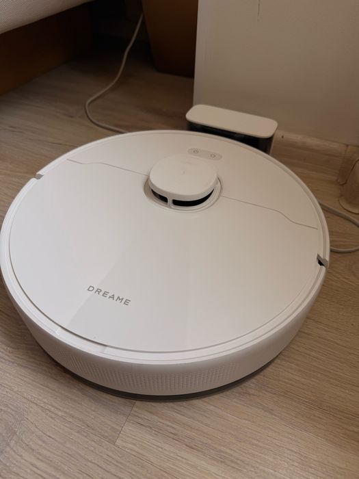 Продаю робот пылесос DREAME D9 Max Gen 2