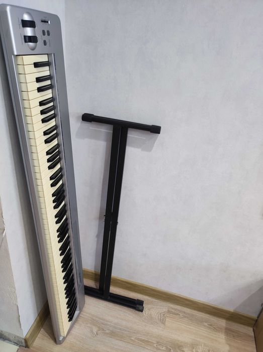 MIDI-Клавиатура M-Audio Keystation 88ES