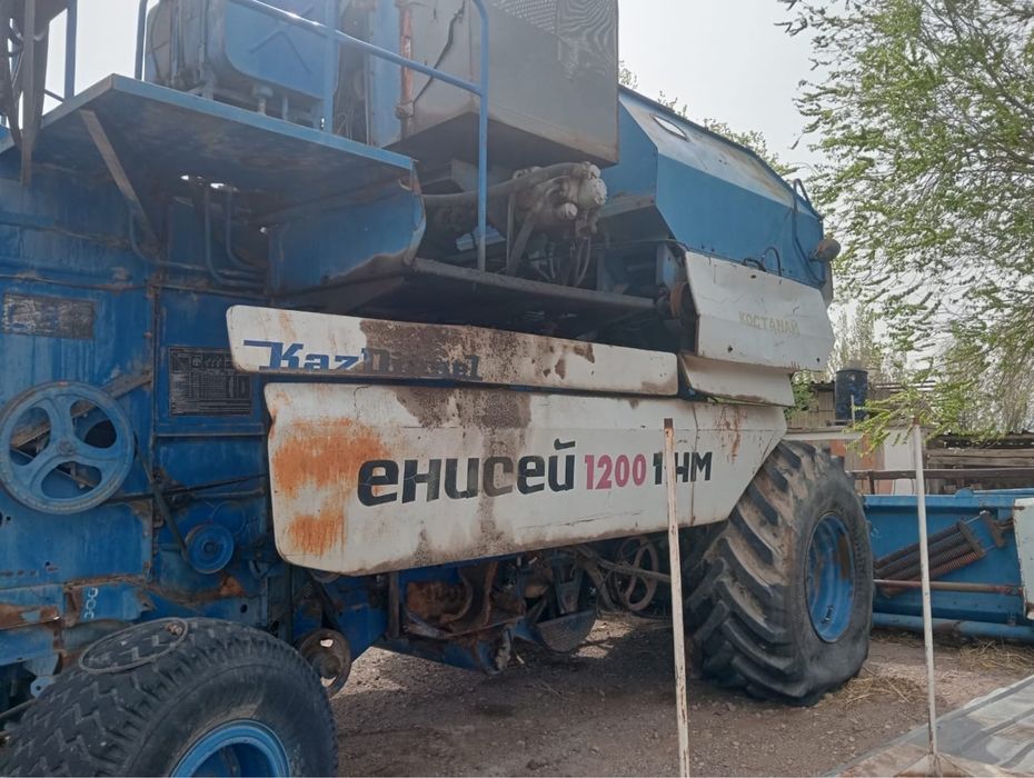 Комбайн Енисей 1200 1 HM