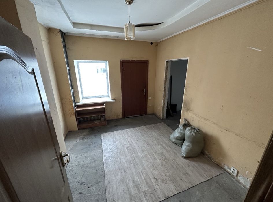 Продам участок с двумя зданиями!