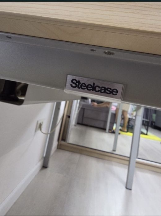 Birou Steelcase
