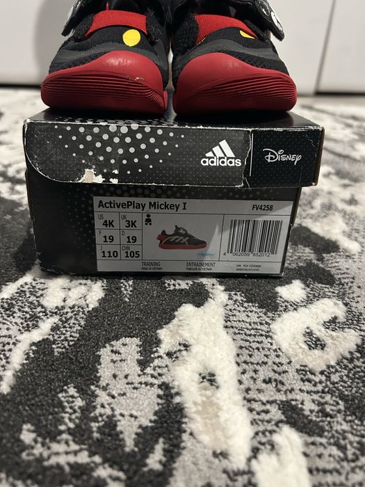 Adidas Mickey Mouse
