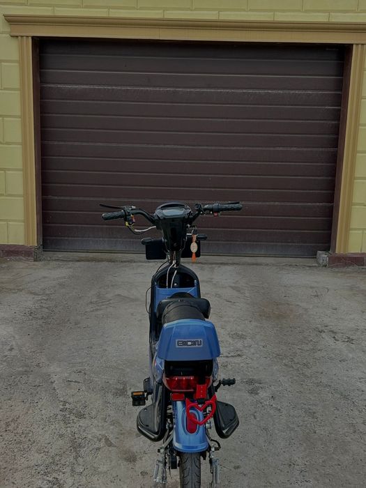 Электроскутер SK8