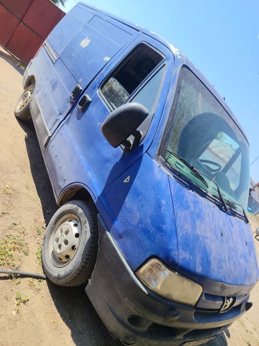 Vând Peugeot boxer
