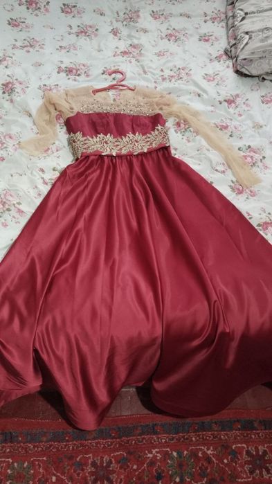 Отдам даром. Новые одежды