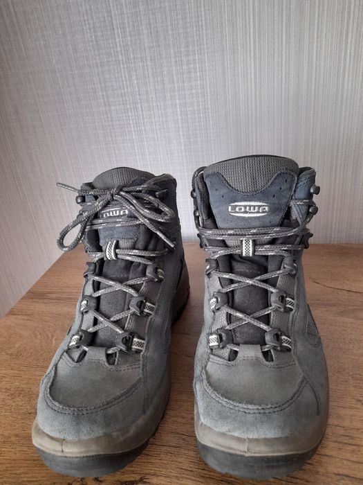 LOWA gore tex обувки 36 номер.