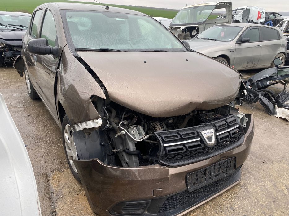 Dacia Sandero 1.0 SCe  73 кс.  2018  5 кс. двигател B4D400, 36 000