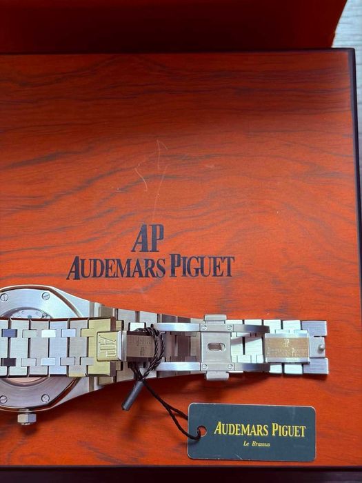 Луксозен часовник Audemars Piguet AP