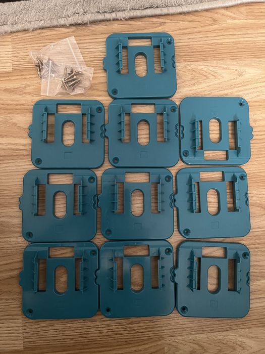 Suporți baterii Makita 18v