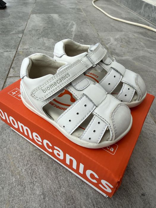Sandale Biomecanics din piele albe nr. 20