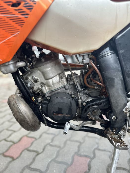 Ktm exc 200.