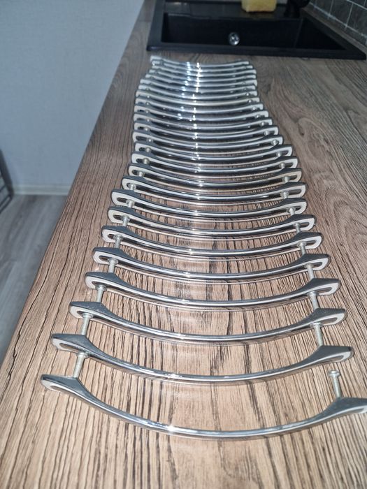 Продам ручки для шкафов