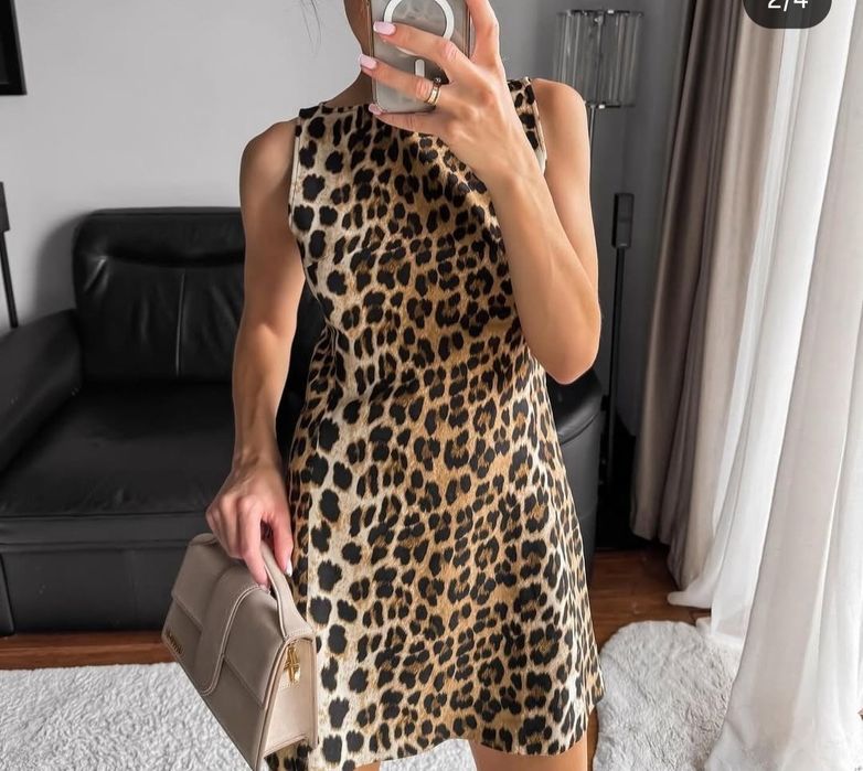 Рокля Zara  размер М