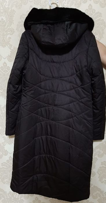 Продам пуховик..