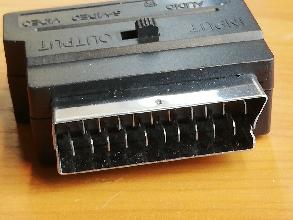 Adaptor scart+3RCA+S-VIDEO, cablu 3xRCA, cablu scart 1,5m- 2,6m de la