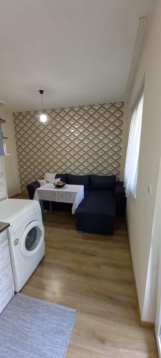 Дава се под наем Тристаен апартамент в Варна, Зимно кино Тракия - 80 кв.м за 534.48 € - Снимка #1