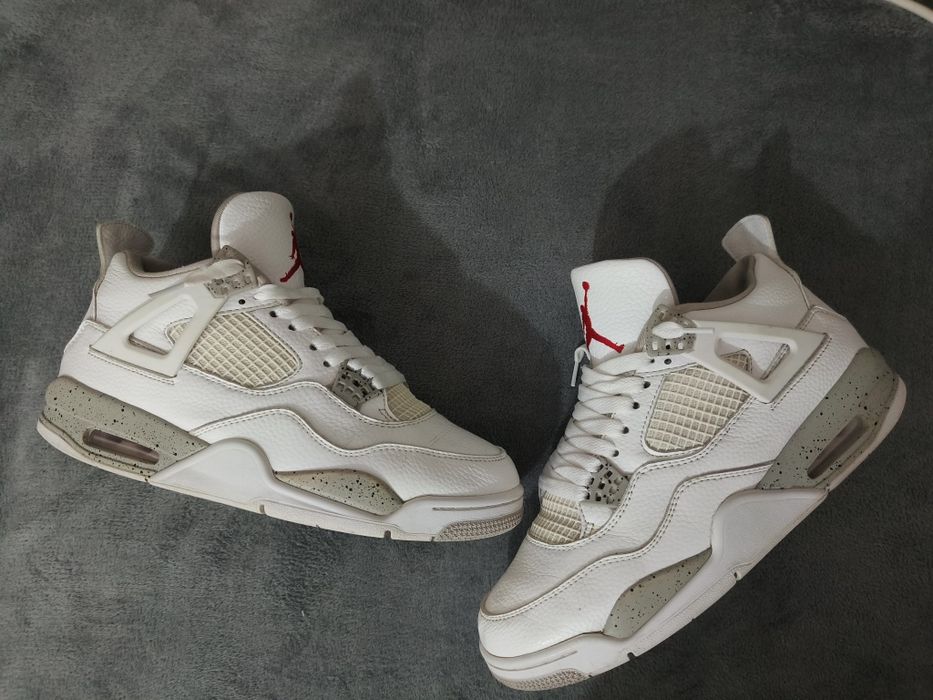 Nike Air Jordan 4 retro. White oreo