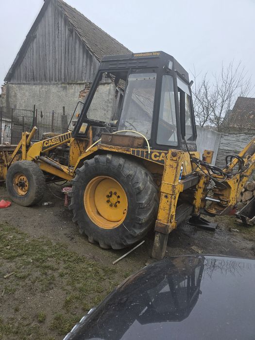 De vanzare buldoexcavator