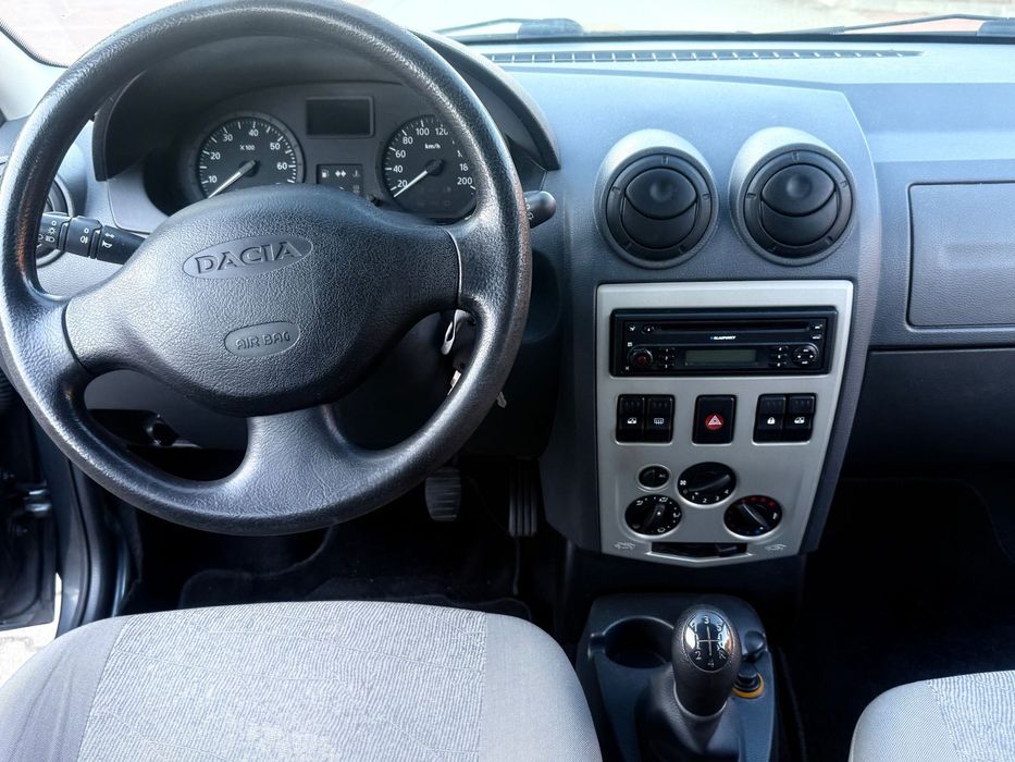 Dacia Logan MCV Logan 1.4mpi an 2009 climă