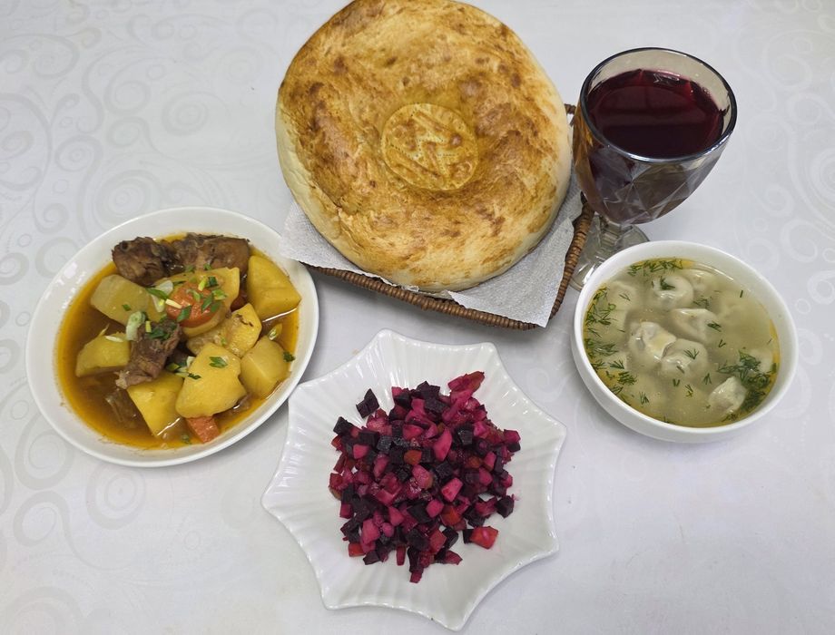 Күнделікті түскі ас - Комплексный обед