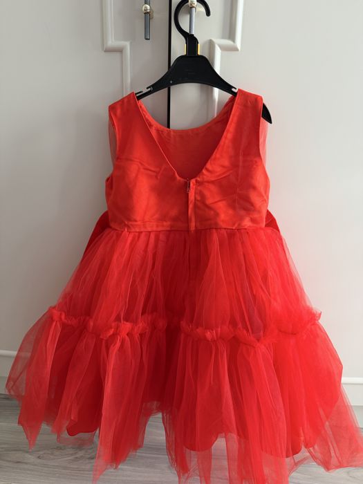 Красное платье для девочки