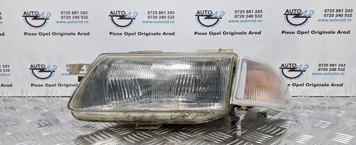 Far cu semnalizator stanga Opel Astra F