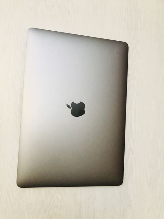 MacBook Pro 13, 2017 года, 256gb