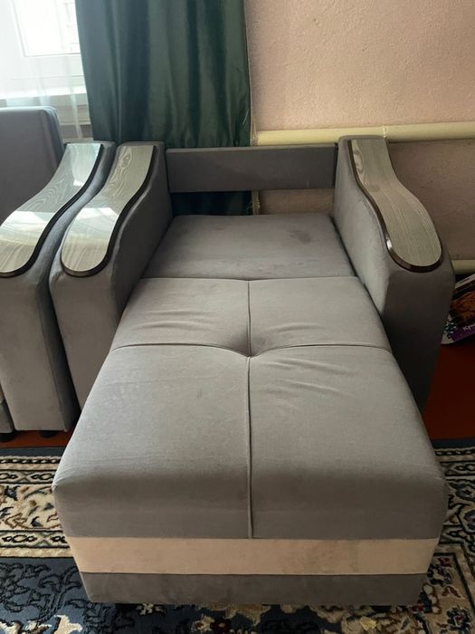 Продам диван и 2 кресла б/у 80тыс.