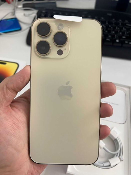 Продам Iphone 14 Pro Max 256 ГБ золотистый