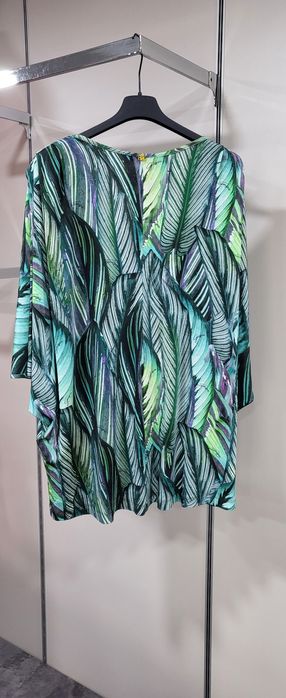 Женский костюм с юбкой