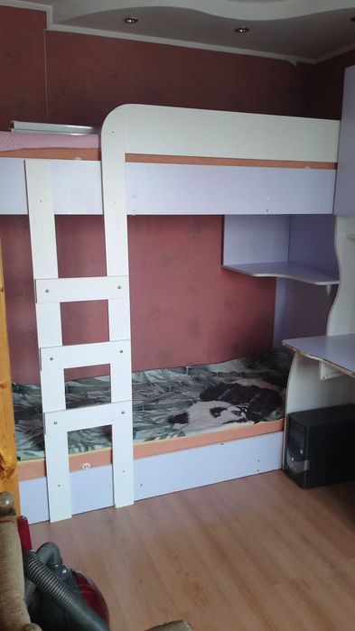 Кровать двухъярусная, детская