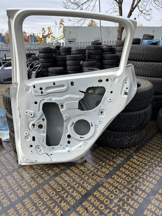 Врата Пежо 2008/Peugeot 2008 2броя