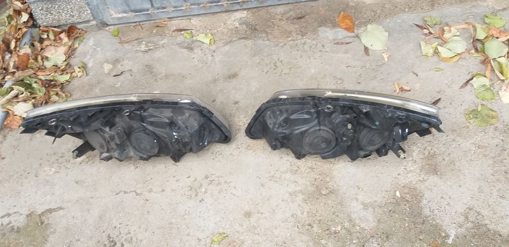 Renault Scenic - оригинални фарове