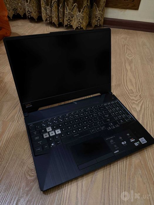 ASUS TUF Gaming 10300H GTX1650 IPS 15.6 144Hz NVME 512GB идеальный