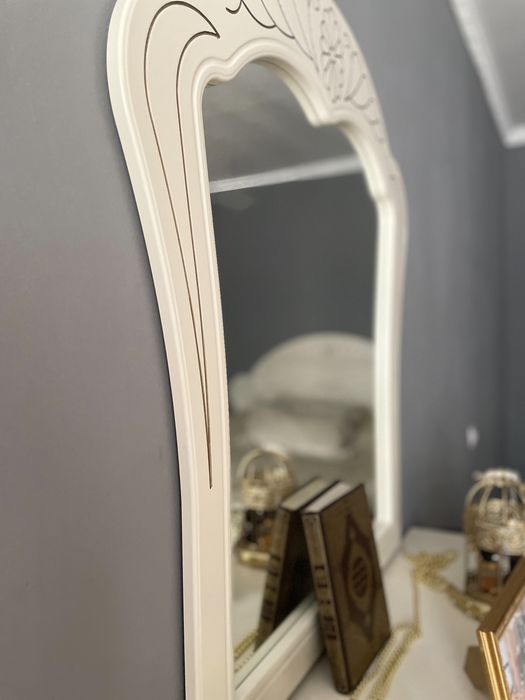 Продам спальный гарнитур