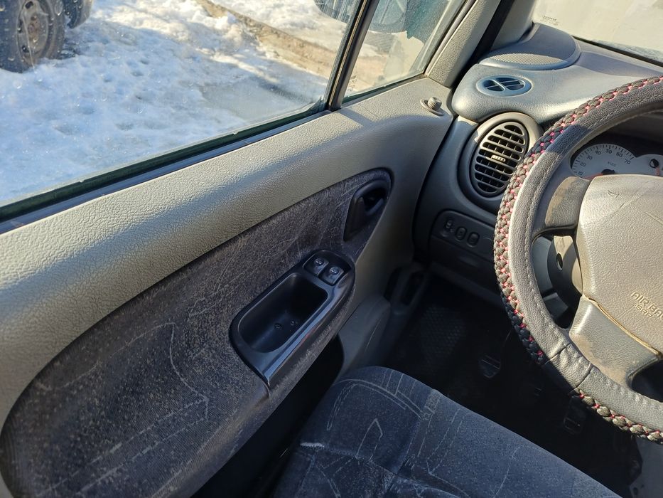 Продам рено сценик 2000 года