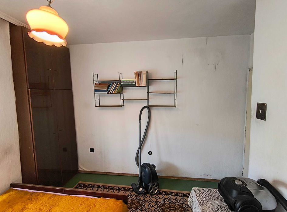 Тристаен апартамент в Три чучура център