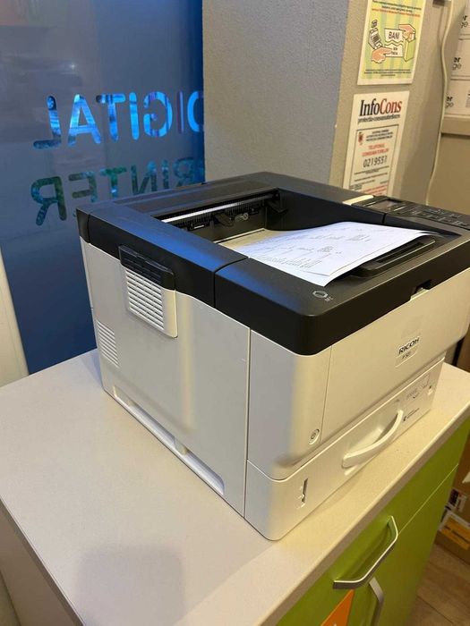 Imprimanta laser Ricoh A4 !