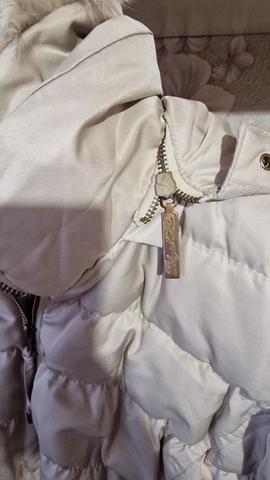 Късо дамско яке Blugirl с пух и яка от норка, размер С